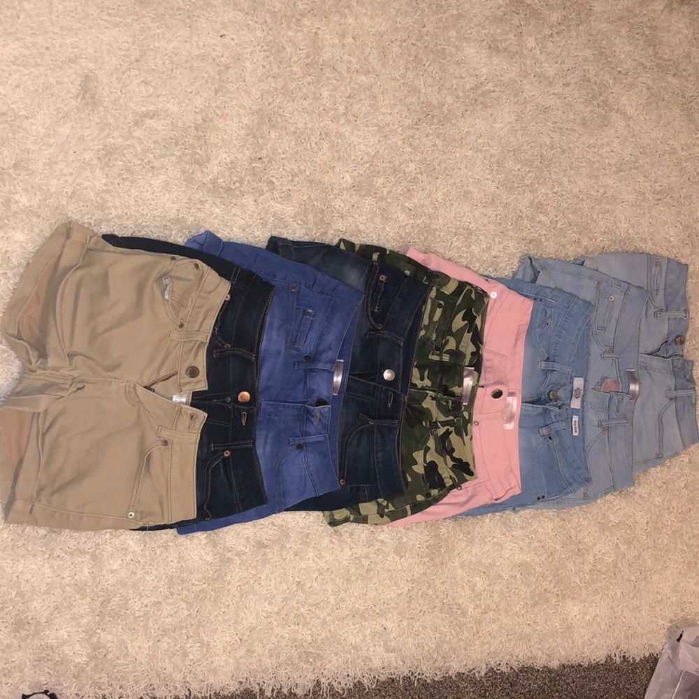 No Boundaries Super Soft Cuffed Shorts - image 1